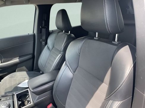 Used 2024 Mitsubishi Outlander SE image 20