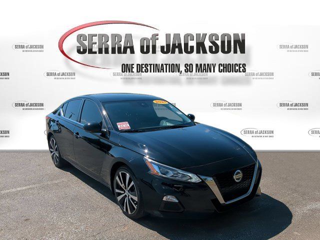 Used 2021 Nissan Altima 2.5 SR w/ SR Premium Package FWD image 2