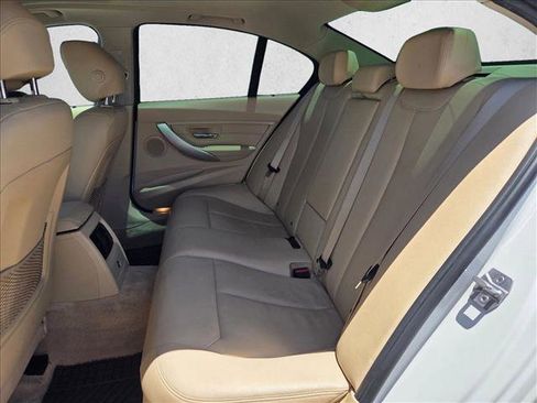 Used 2015 BMW 320i Sedan RWD image 25
