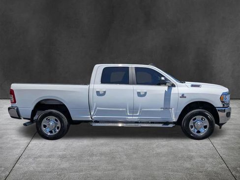 Used 2020 RAM 2500 Big Horn AWD/4WD image 3