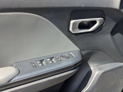 Used 2025 Kia K4 FWD image 16
