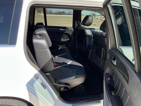 Used 2016 Mercedes-Benz GL 450 4MATIC image 38