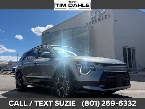 Used 2023 Kia Niro EX Touring FWD image 1