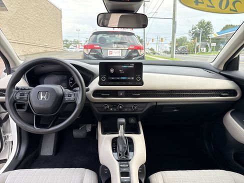 Used 2024 Honda HR-V LX image 14