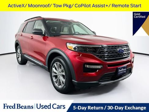 Certified 2023 Ford Explorer XLT w/ Equipment Group 202A AWD/4WD image 1