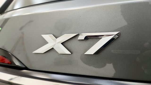 Used 2024 BMW X7 xDrive40i w/ Premium Package AWD/4WD image 31