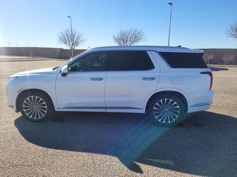 Used 2024 Hyundai Palisade Calligraphy image 9