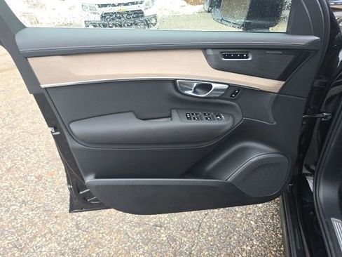 New 2026 Volvo XC90 B6 Plus w/ Protection Package Premier image 22