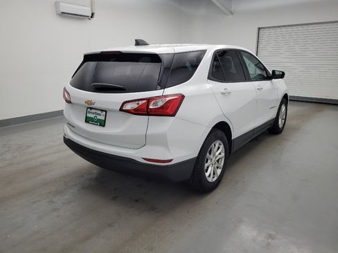 Used 2019 Chevrolet Equinox LS w/ LS Convenience Package FWD image 9