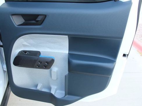 Used 2025 Ford Maverick XLT FWD image 18