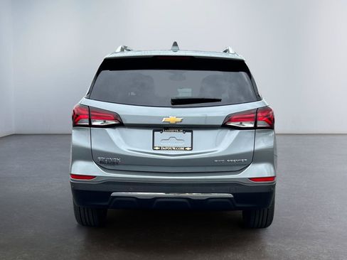 Used 2024 Chevrolet Equinox Premier AWD/4WD image 4