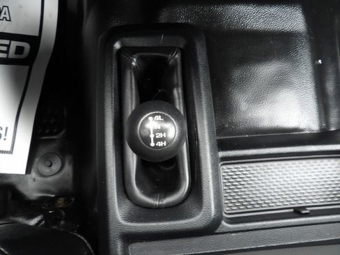 Used 2024 RAM 3500 Tradesman w/ Chrome Appearance Group AWD/4WD image 27