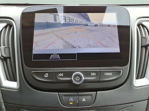 Used 2023 Chevrolet Malibu LS image 20