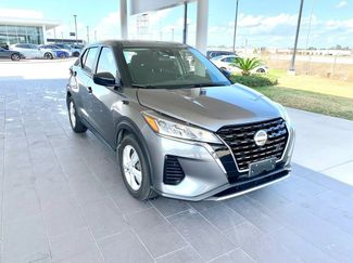 Used 2024 Nissan Kicks S video 1