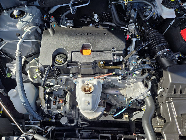 Used 2025 Honda HR-V Sport image 29