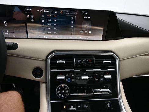 New 2025 Nissan Armada Platinum w/ Convenience Package image 17