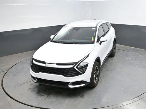 Used 2025 Kia Sportage LX AWD/4WD image 14