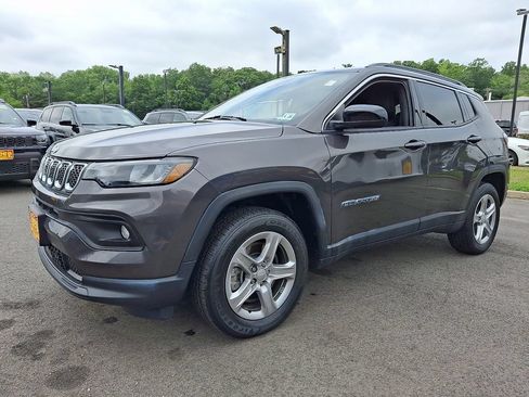Certified 2023 Jeep Compass Latitude AWD/4WD image 3