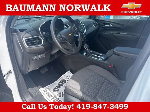 Used 2023 Chevrolet Equinox LT FWD image 9