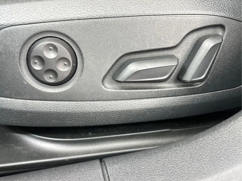 Used 2019 Audi A4 2.0T Premium Plus w/ Premium Plus Package image 23