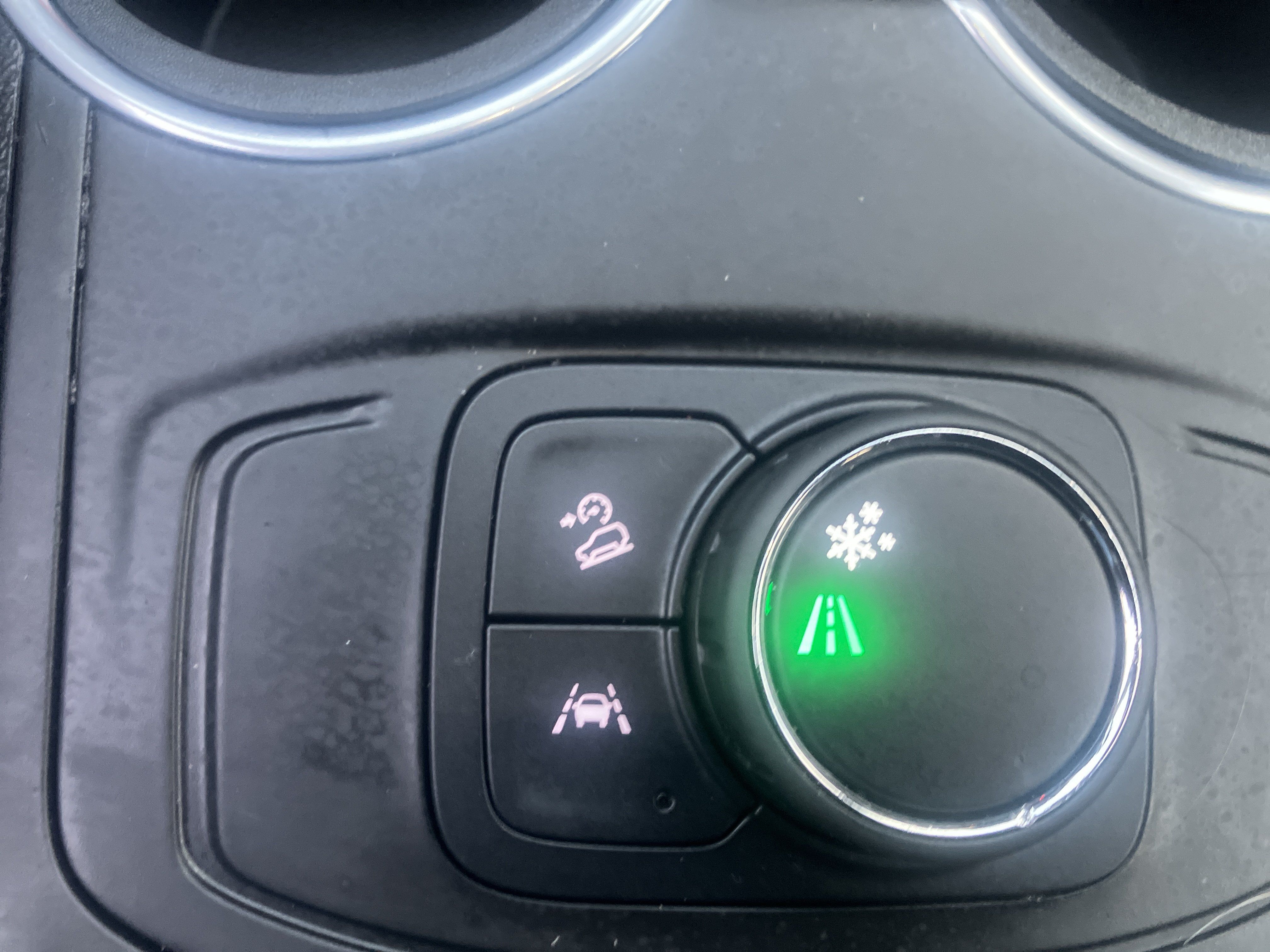 Used 2020 GMC Terrain SLE FWD image 26