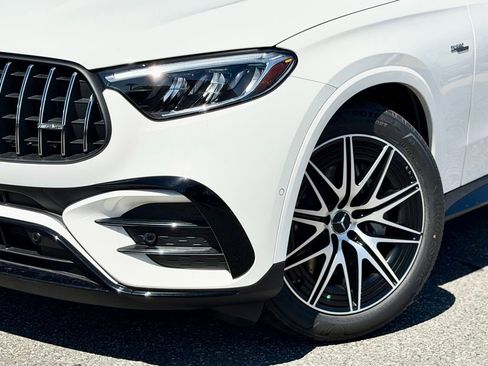 New 2026 Mercedes-Benz GLC 43 AMG 4MATIC image 4