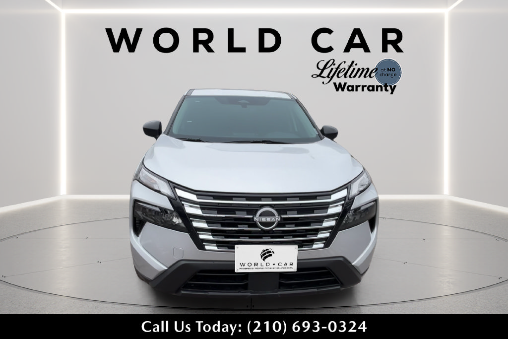 Used 2025 Nissan Rogue S AWD/4WD image 8