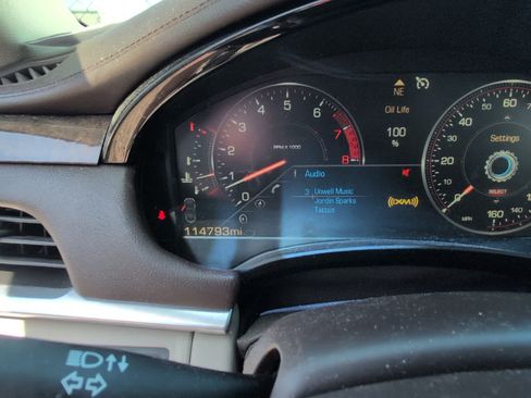 Used 2013 Cadillac XTS Premium FWD image 9