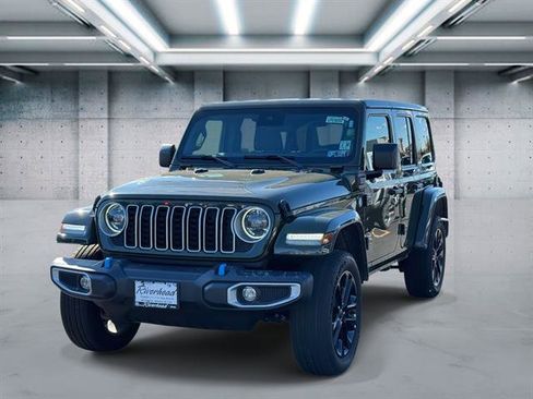 Used 2024 Jeep Wrangler Unlimited Sahara image 1