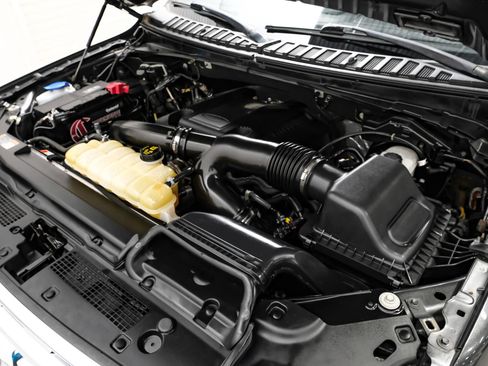 Used 2019 Ford Expedition Limited w/ Cargo Package image 63