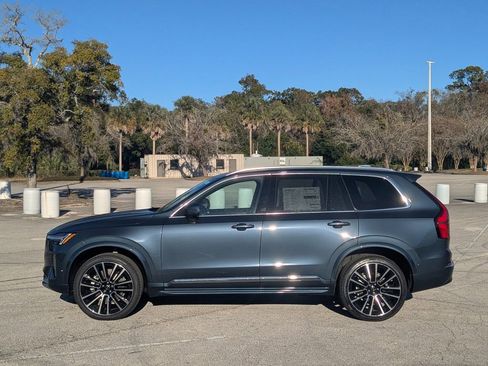New 2026 Volvo XC90 B6 Plus w/ Protection Package Premier AWD/4WD image 3