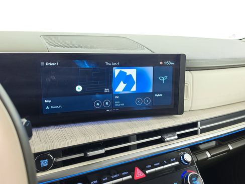 Used 2025 Hyundai Santa Fe Calligraphy FWD image 24