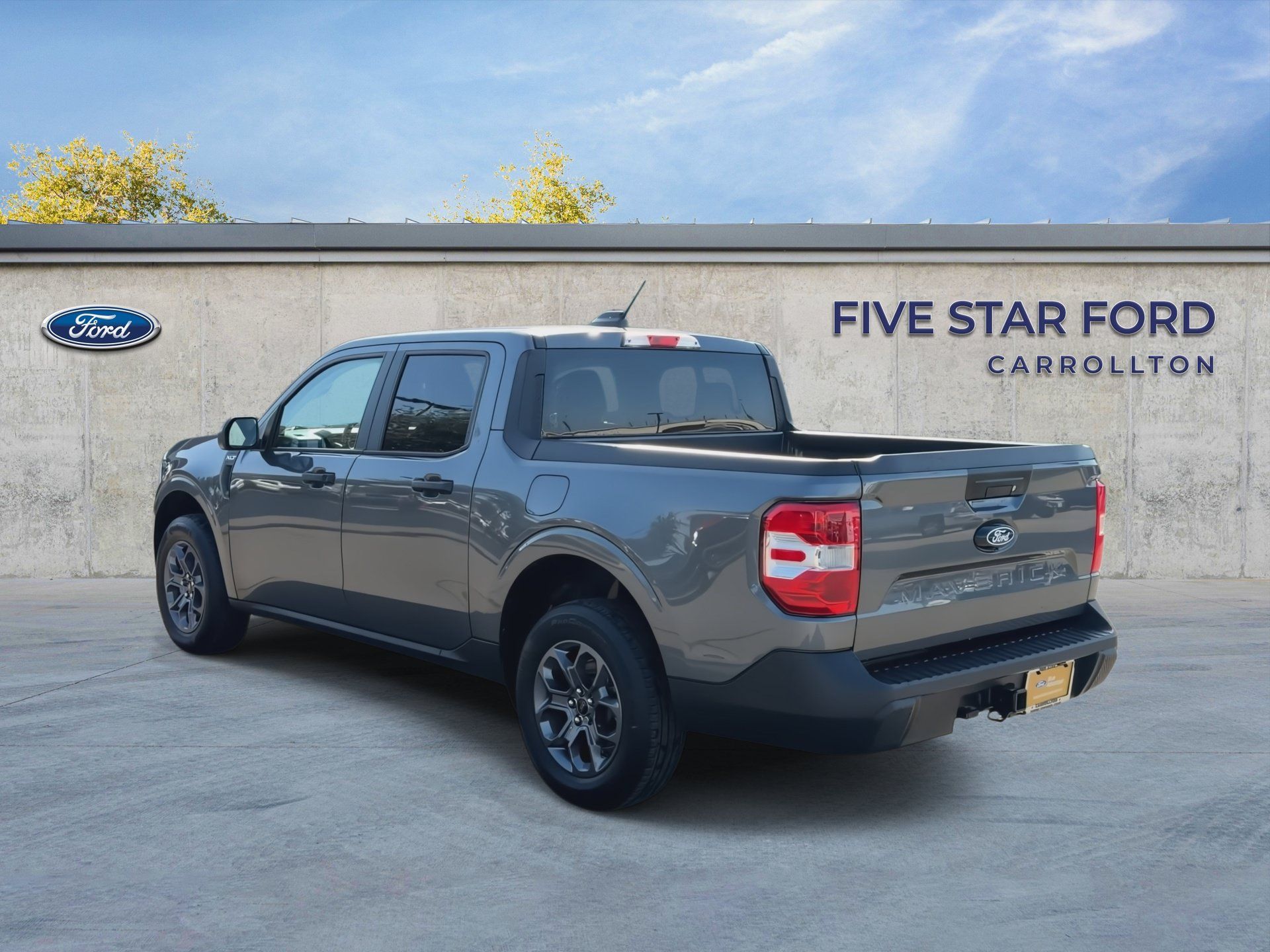Used 2025 Ford Maverick XLT w/ Equipment Group 302A AWD/4WD image 6