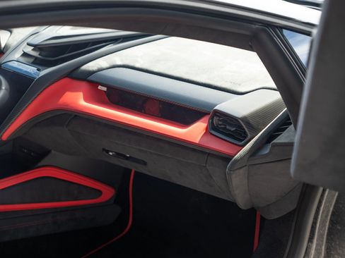 Used 2024 Lamborghini Revuelto AWD/4WD image 50