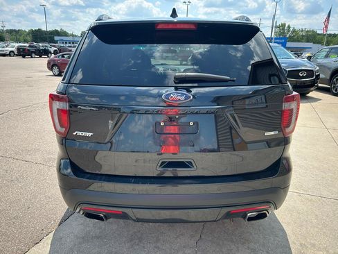 Used 2017 Ford Explorer Sport w/ Equipment Group 401A AWD/4WD image 6