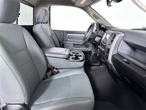 Used 2018 RAM 1500 Express image 29