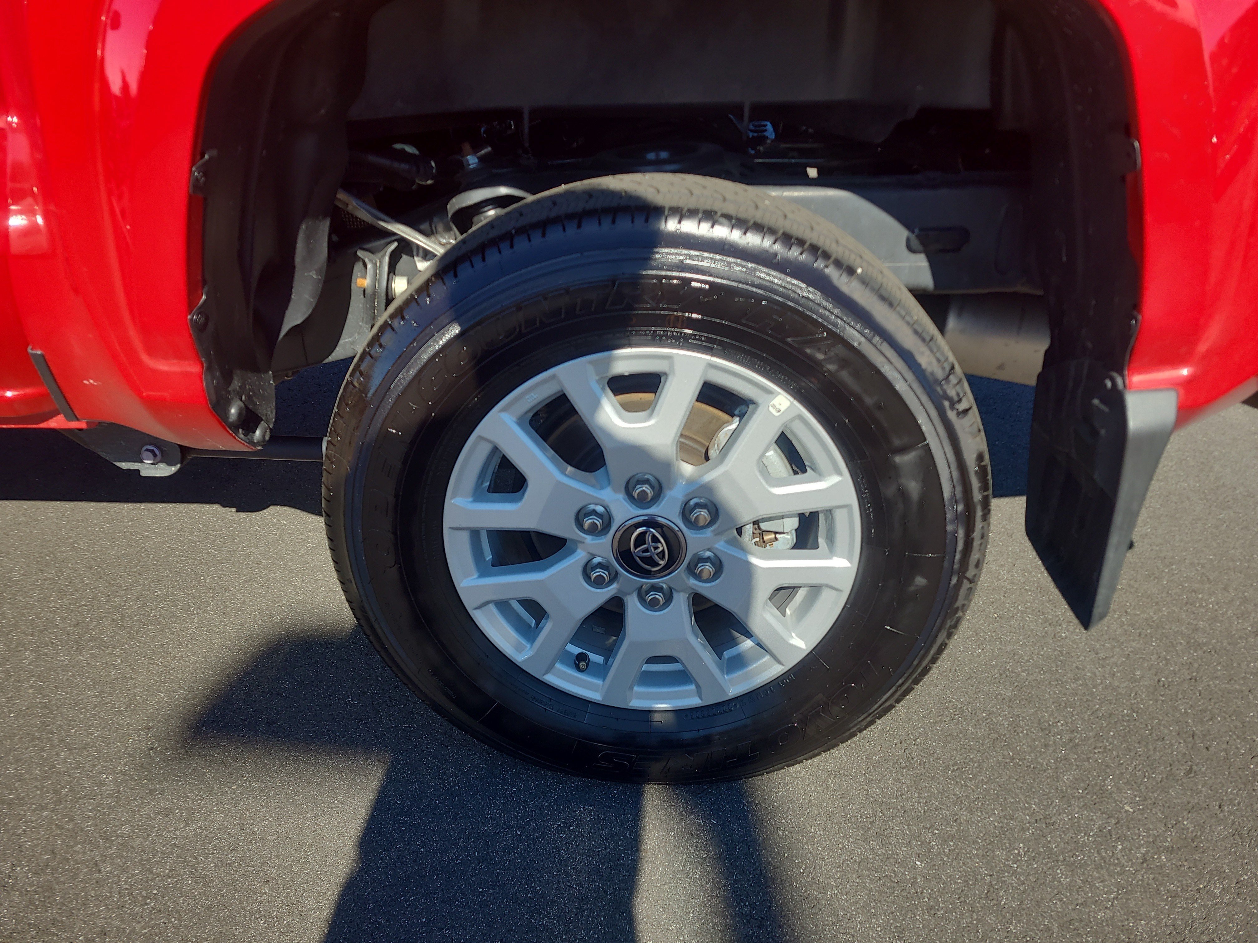 Certified 2026 Toyota Tacoma SR5 AWD/4WD image 10