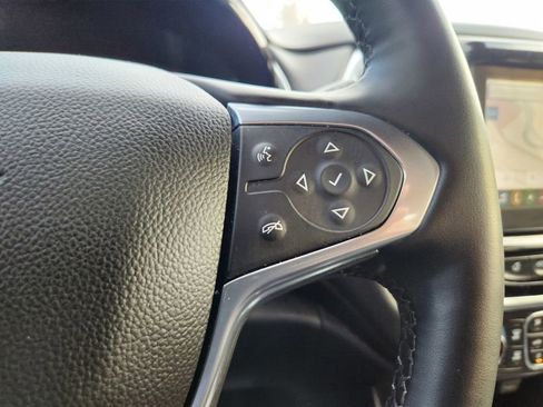 Used 2023 Chevrolet Traverse RS image 20