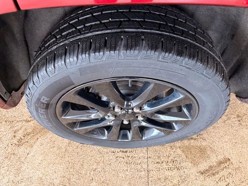 Used 2019 Jeep Grand Cherokee Altitude image 37