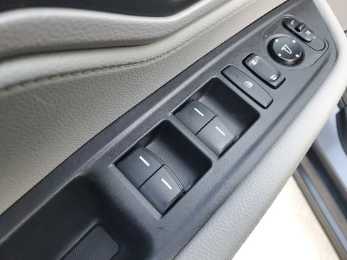 Used 2019 Honda Odyssey EX image 17