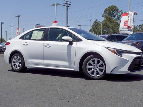 Certified 2024 Toyota Corolla LE FWD image 4