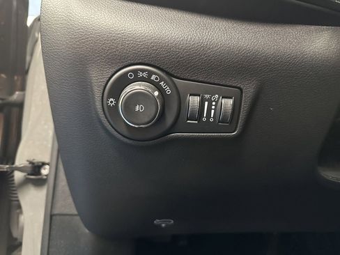 Used 2022 Jeep Compass Trailhawk w/ Trailhawk Elite Group image 27