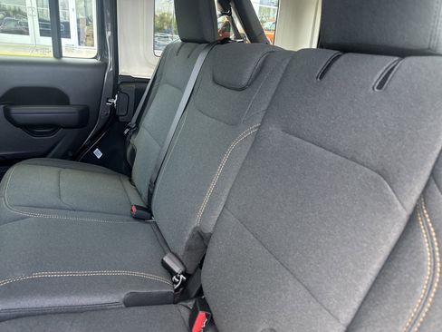 New 2025 Jeep Wrangler Unlimited Sport image 19