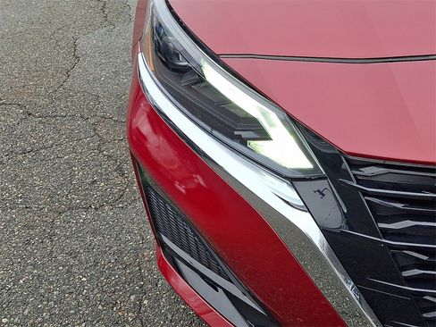 Used 2024 Nissan Altima 2.5 SL image 10