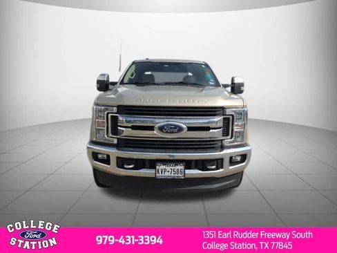 Used 2018 Ford F250 XLT w/ XLT Premium Package AWD/4WD image 2