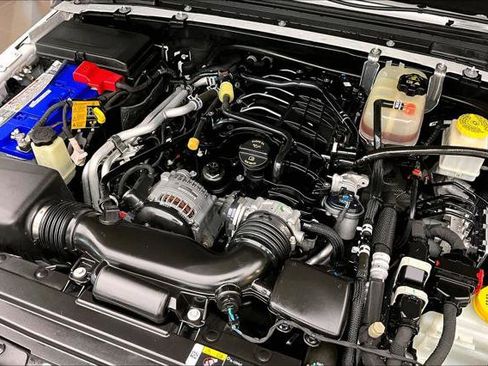 Used 2022 Jeep Gladiator Rubicon w/ LED Lighting Group AWD/4WD image 4