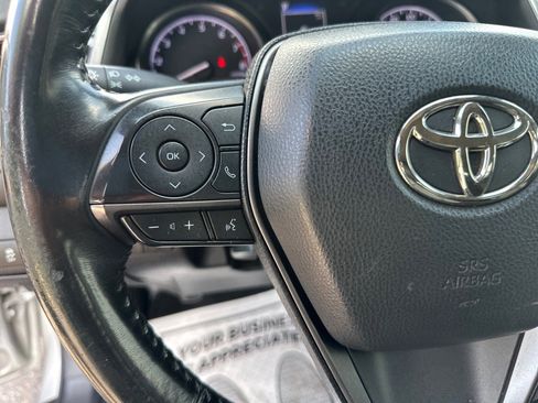 Used 2021 Toyota Camry SE image 25