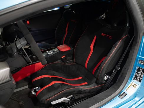 Used 2023 Lamborghini Huracan STO RWD image 10