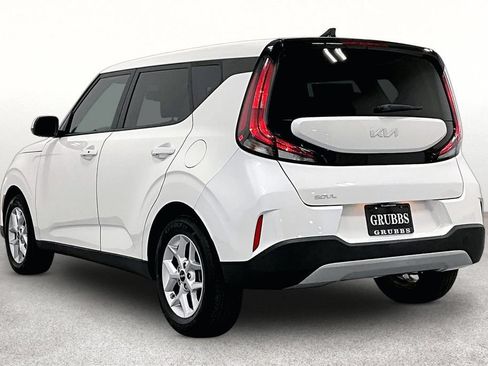 Used 2023 Kia Soul S FWD image 15