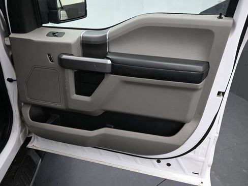 Used 2019 Ford F150 XLT w/ Equipment Group 302A Luxury image 20